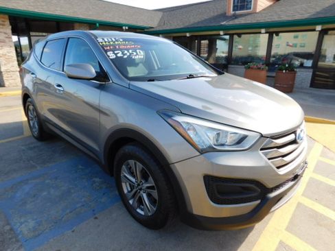 Used 2015 Hyundai Santa Fe Sport image 1