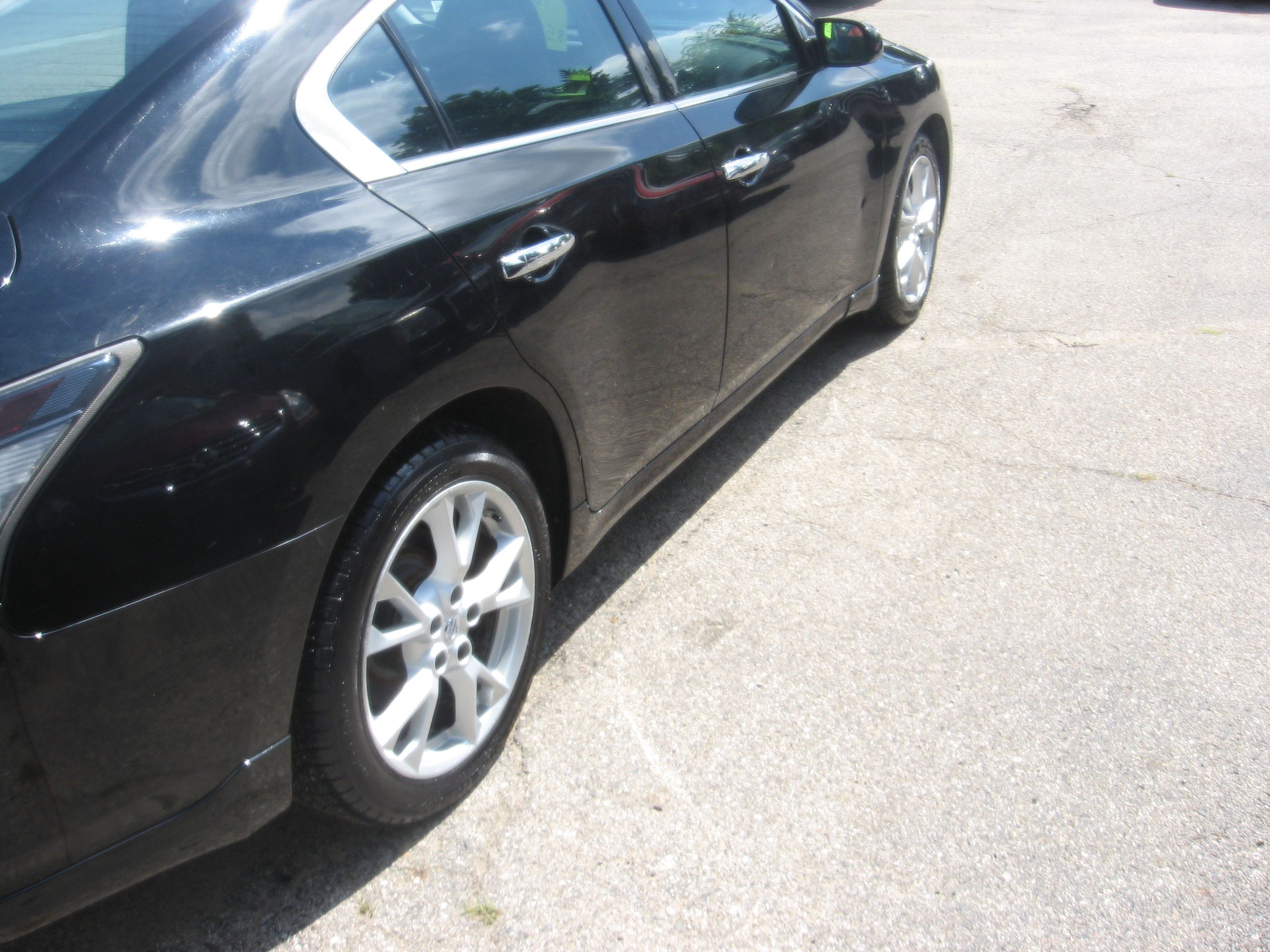 Used 2013 Nissan Maxima SE FWD image 4