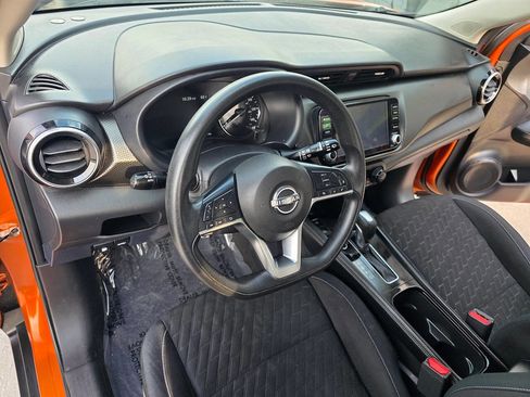 Used 2022 Nissan Kicks SV image 37