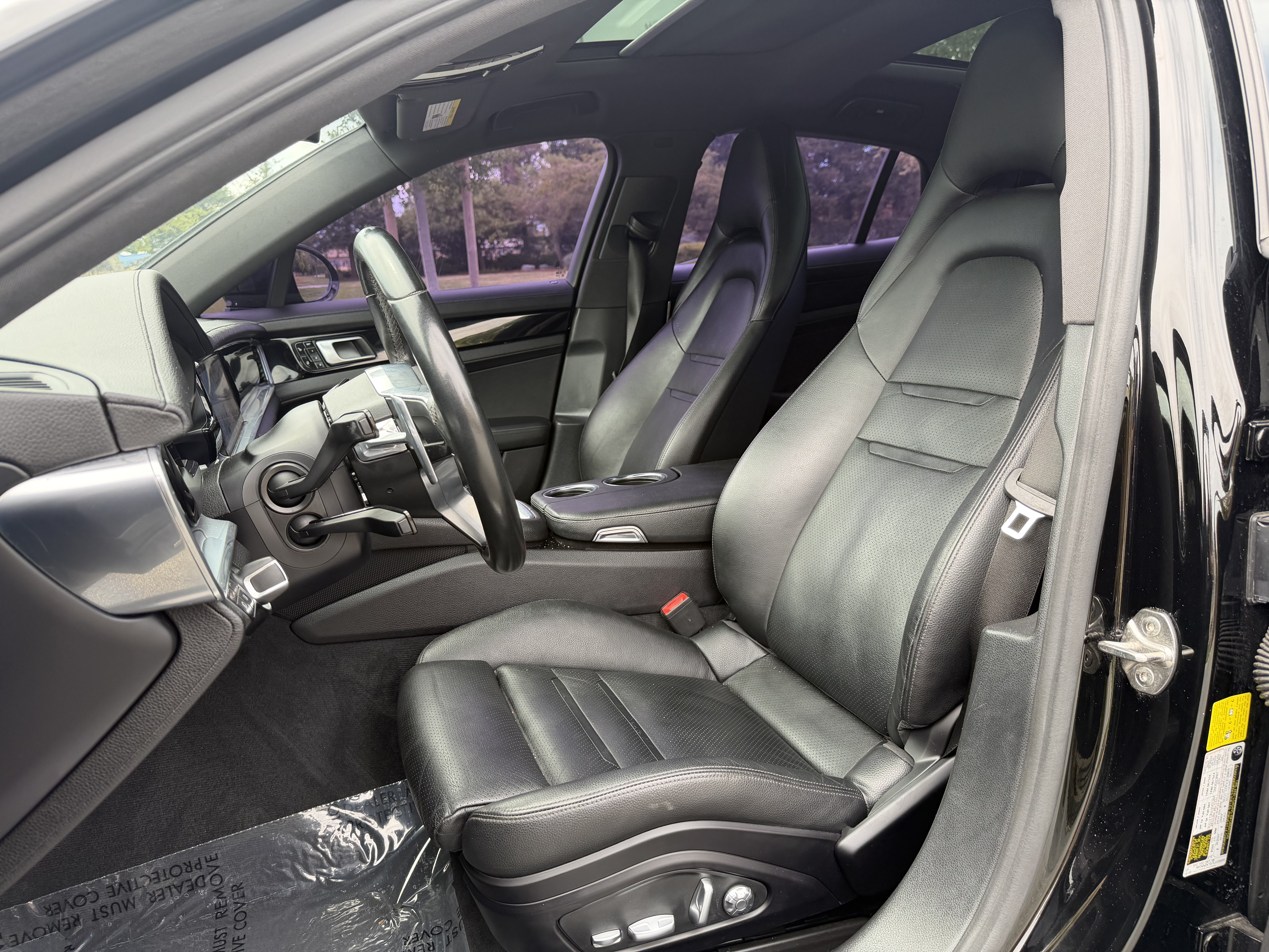 Used 2018 Porsche Panamera 4 image 9