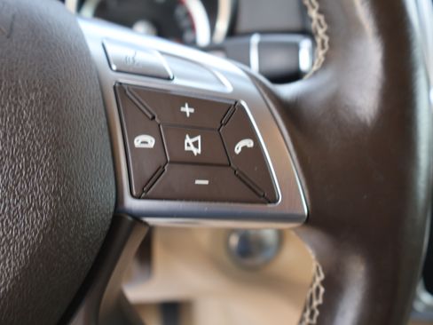 Used 2013 Mercedes-Benz GL 450 image 24