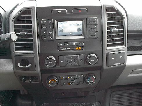 Used 2022 Ford F250 XL image 17