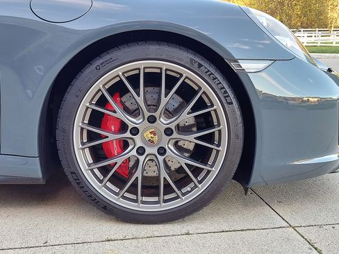 Used 2017 Porsche 911 Carrera 4S image 55