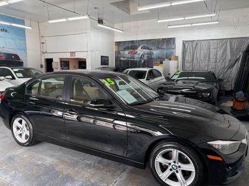 Used 2015 BMW 320i Sedan RWD image 11