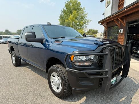 Used 2023 RAM 2500 4x4 Crew Cab Tradesman image 8