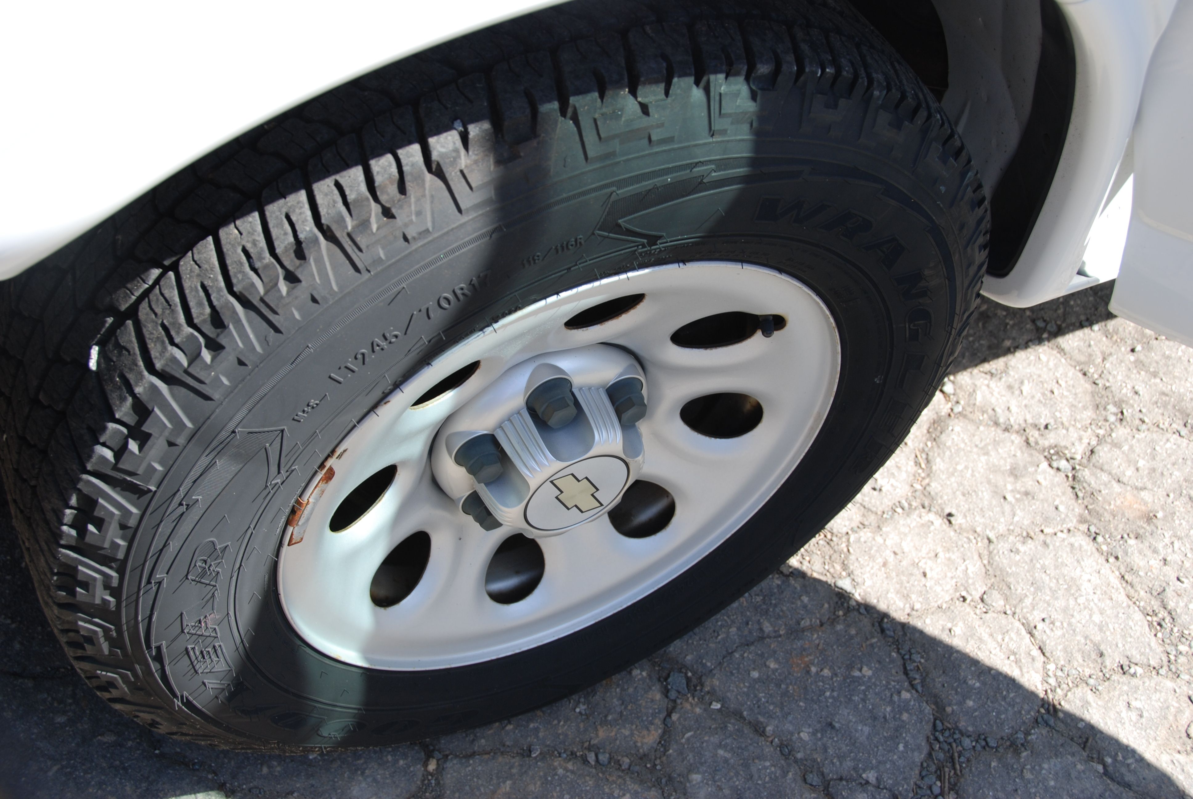 Used 2013 Chevrolet Express 1500 UNAVAIL RWD image 26
