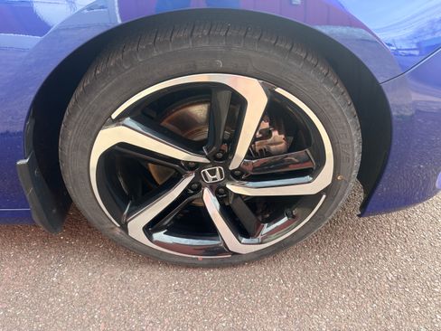 Used 2018 Honda Accord Sport image 8