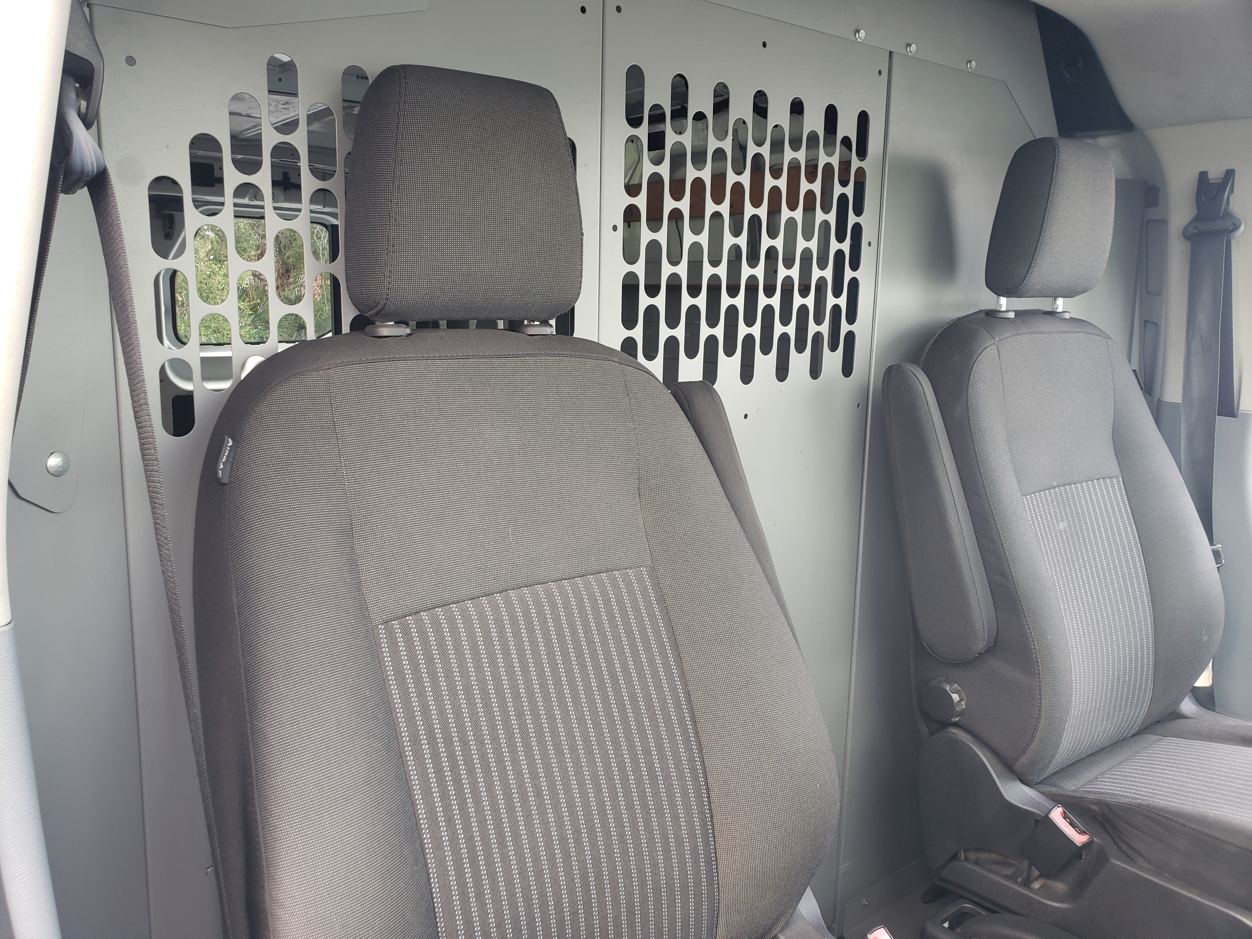 Used 2018 Ford Transit 250 130 Low Roof RWD image 14