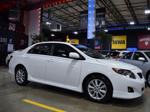 Used 2010 Toyota Corolla S image 13