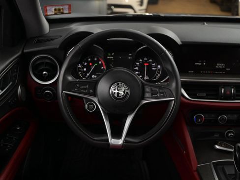 Used 2019 Alfa Romeo Stelvio Ti image 27