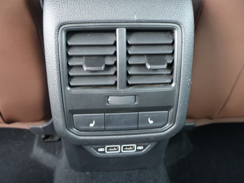 Used 2022 Volkswagen Passat Limited Edition image 17