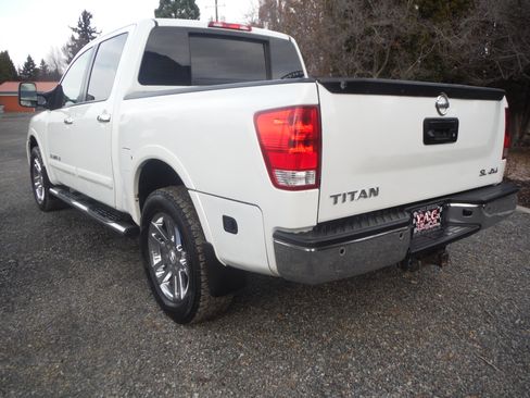 Used 2013 Nissan Titan SL image 3