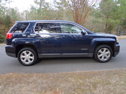 Used 2017 GMC Terrain SLE image 6