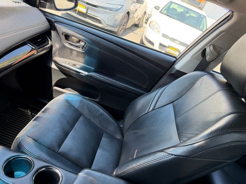 Used 2013 Toyota Avalon Limited FWD image 12