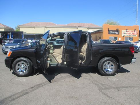 Used 2014 Nissan Titan S Pickup 4D 5 1/2 ft RWD image 6
