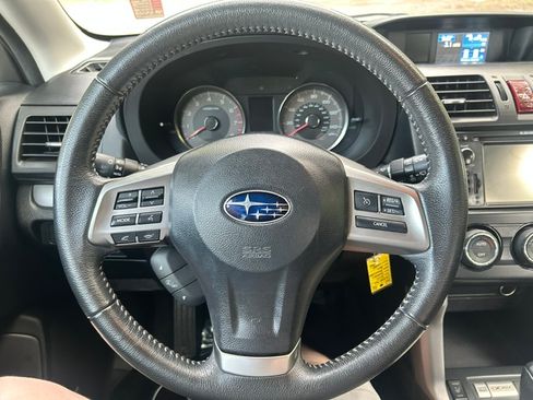 Used 2015 Subaru Forester 2.5i Limited AWD/4WD image 11