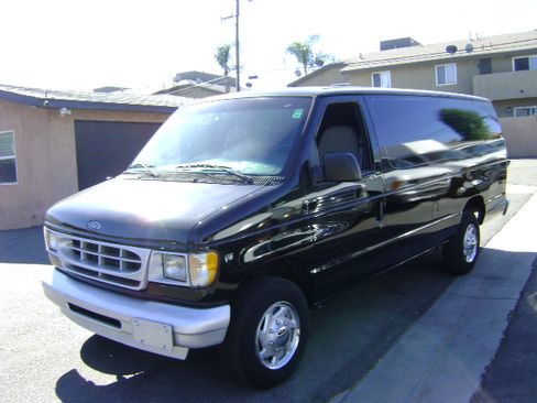Used 2002 Ford E-250 and Econoline 250 image 4