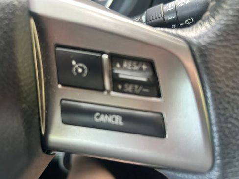 Used 2015 Subaru Forester 2.5i Limited AWD/4WD image 10