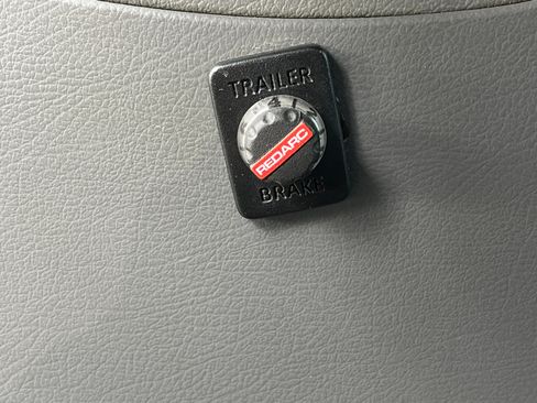 Used 2003 Ford E-350 and Econoline 350 image 34