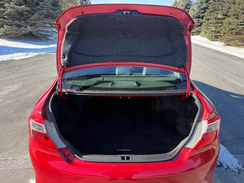 Used 2013 Toyota Camry SE image 7