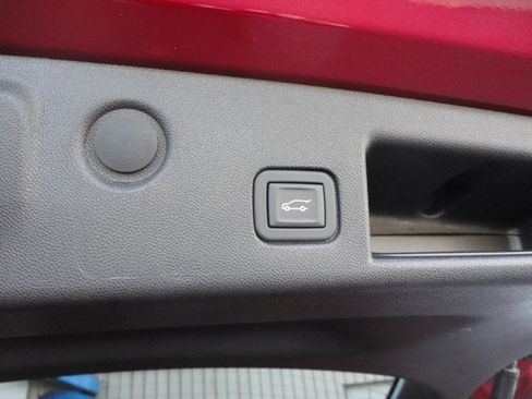 Used 2024 Chevrolet Equinox LT image 21