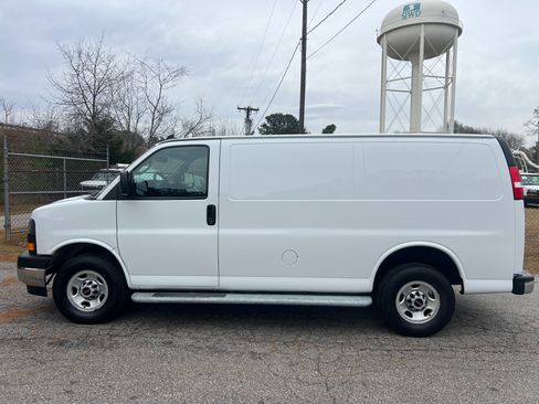 Used 2021 GMC Savana 2500 LS image 8