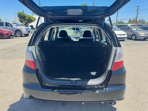Used 2010 Honda Fit Sport image 21