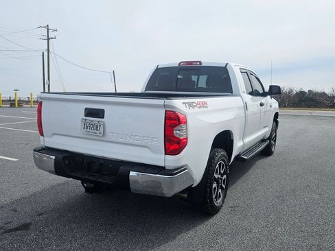 Used 2016 Toyota Tundra SR5 image 4