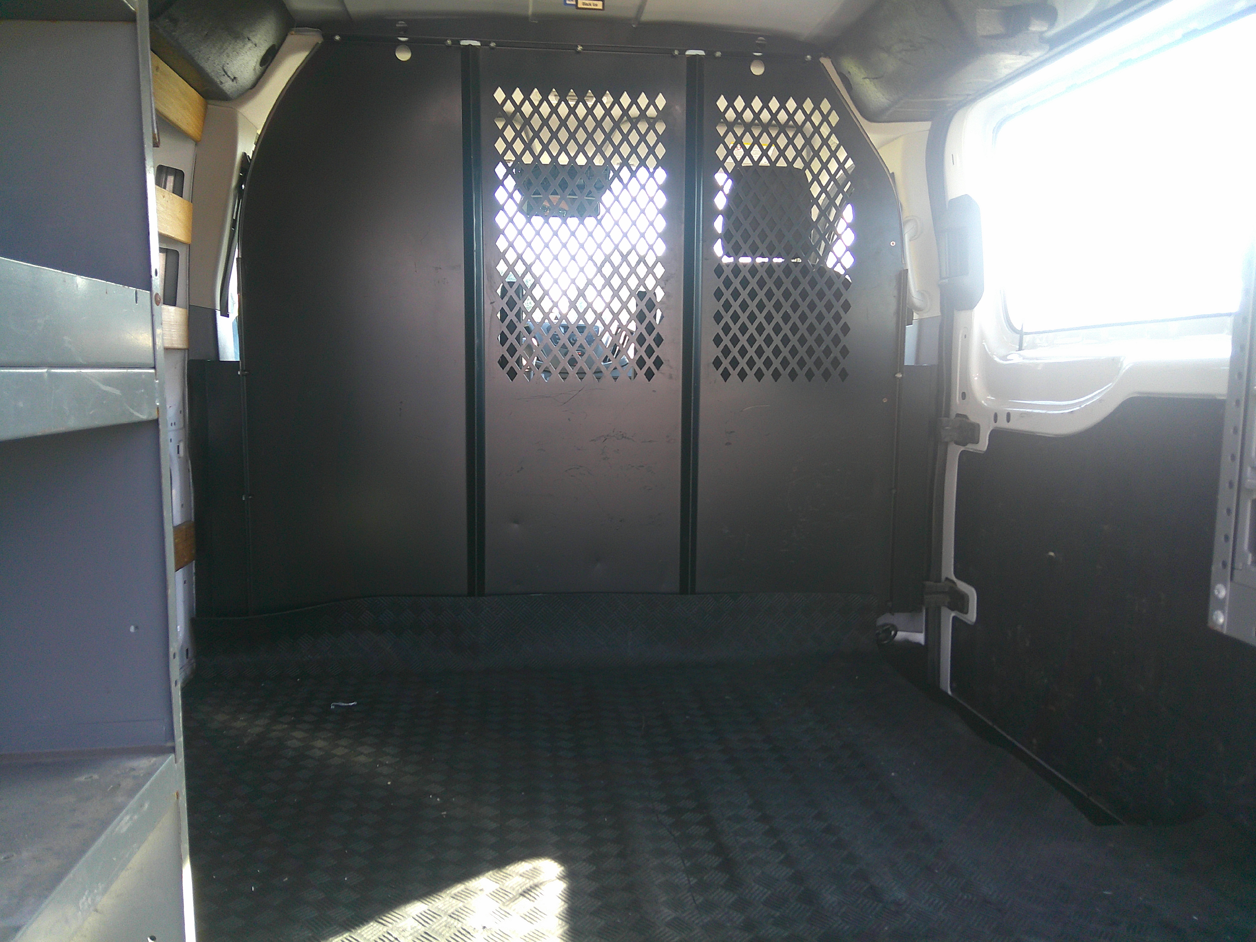 Used 2019 Ford Transit 250 XL RWD image 9