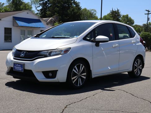 Used 2017 Honda Fit EX image 4