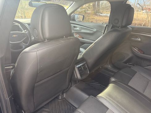 Used 2014 Chevrolet Impala LT image 25