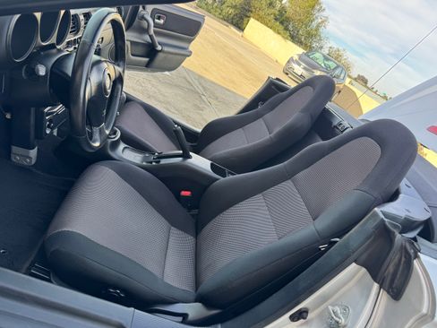 Used 2002 Toyota MR2 Spyder image 37