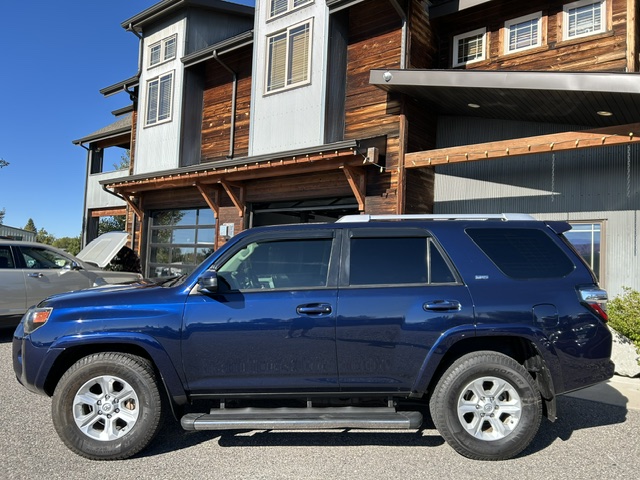 Used 2017 Toyota 4Runner 4WD image 3