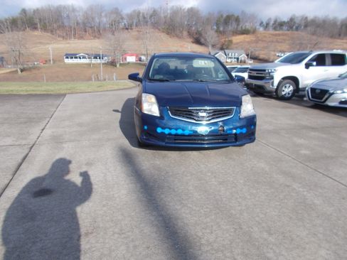 Used 2011 Nissan Sentra image 2