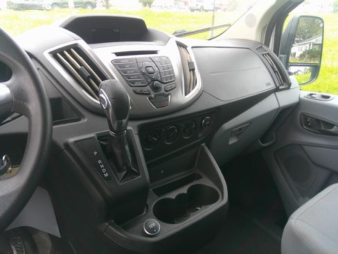 Used 2018 Ford Transit 350 XLT image 14