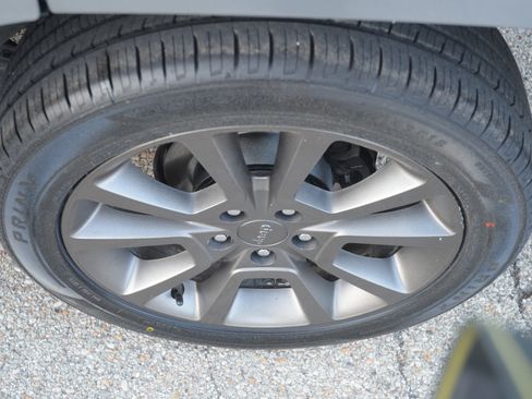 Used 2016 Jeep Compass 75th Anniversary image 20