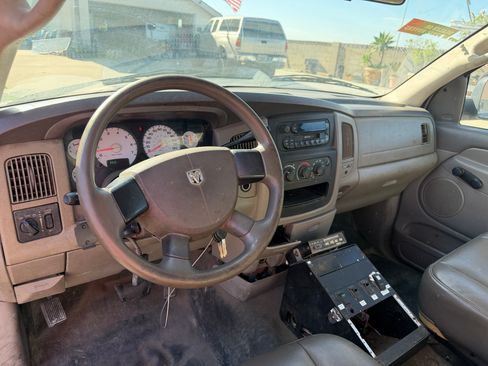 Used 2005 Dodge Ram 2500 Truck 2WD Regular Cab image 8