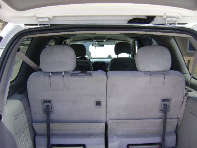 Used 2008 Chevrolet Uplander LS Minivan 4D FWD image 2