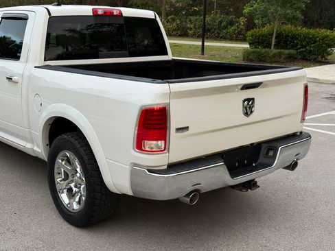 Used 2018 RAM 1500 2WD Crew Cab Laramie image 40