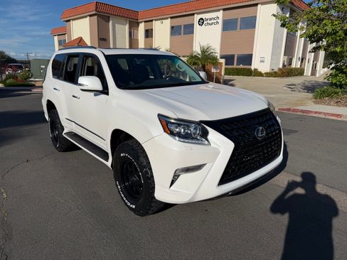 Used 2017 Lexus GX 460 Premium image 11