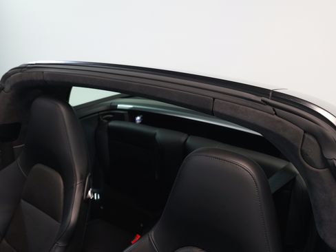 Used 2018 Porsche 911 Targa 4 GTS image 75