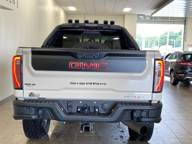 Used 2026 GMC Sierra 2500 AT4X AWD/4WD image 8
