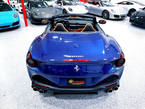 Used 2020 Ferrari Portofino image 12