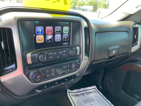 Used 2018 GMC Sierra 1500 SLE image 12