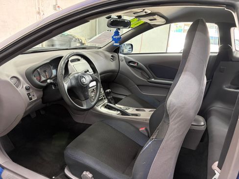 Used 2000 Toyota Celica GT FWD image 13