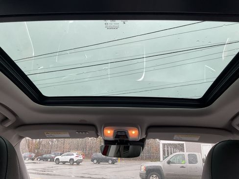 Used 2017 Volvo XC60 T5 Inscription image 12