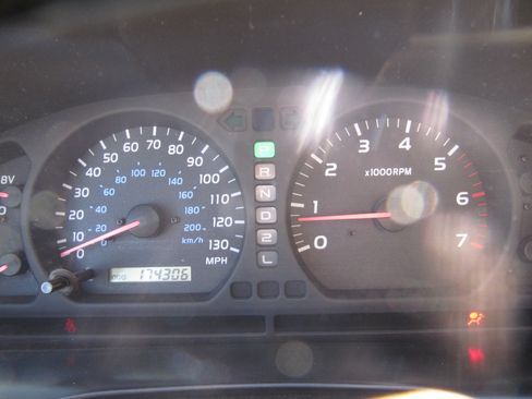 Used 2000 Toyota Land Cruiser image 16