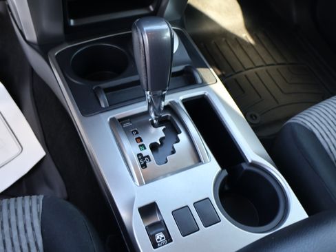 Used 2014 Toyota 4Runner SR5 image 31