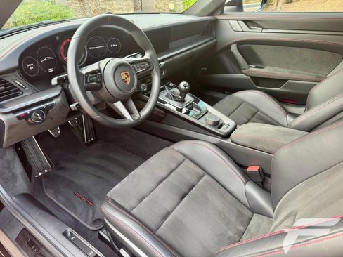 Used 2022 Porsche 911 Carrera GTS image 39