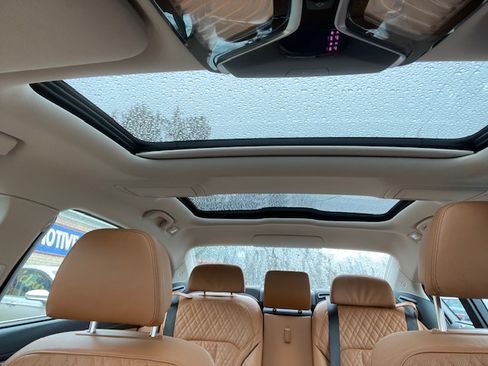 Used 2021 BMW 740i xDrive image 14